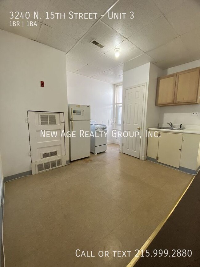 Building Photo - Spacious apartment available in North Philly!