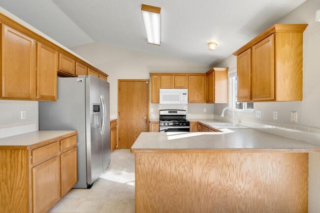 Building Photo - 5799 Aspen View Pl