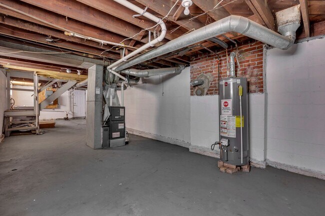 Building Photo - 43-45 N Chase Ave