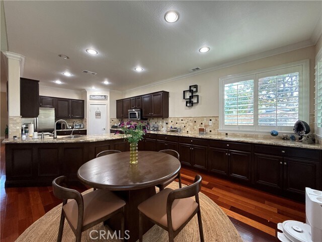 Building Photo - 12210 Vista Ct