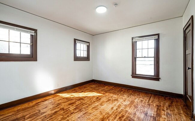 Building Photo - 2548 N 38th St