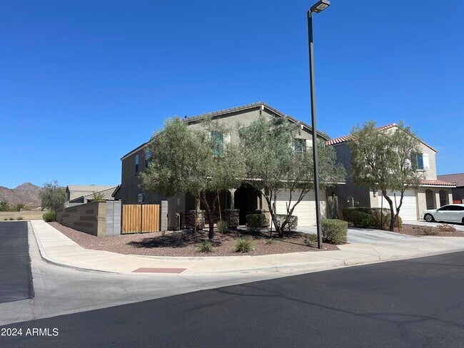 Building Photo - 2018 N 213th Dr