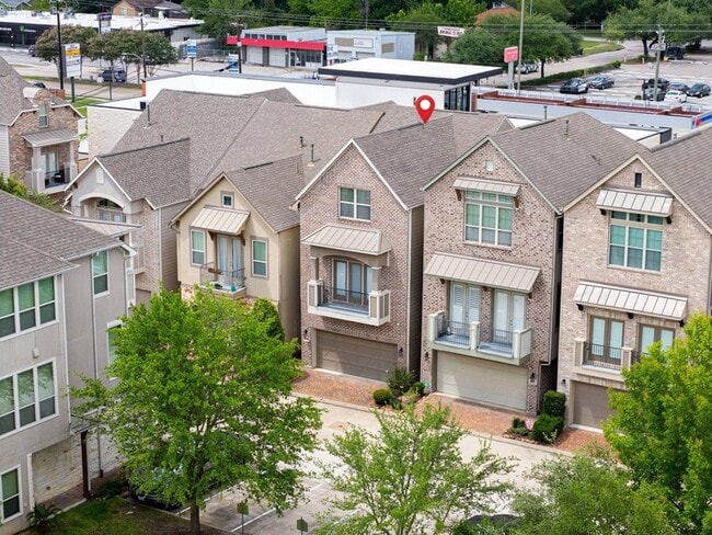 Building Photo - 8418 Oak Leaf Point Dr