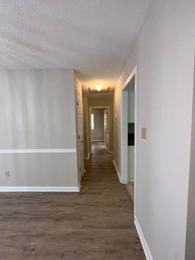 Building Photo - 517 Oak Chase Dr