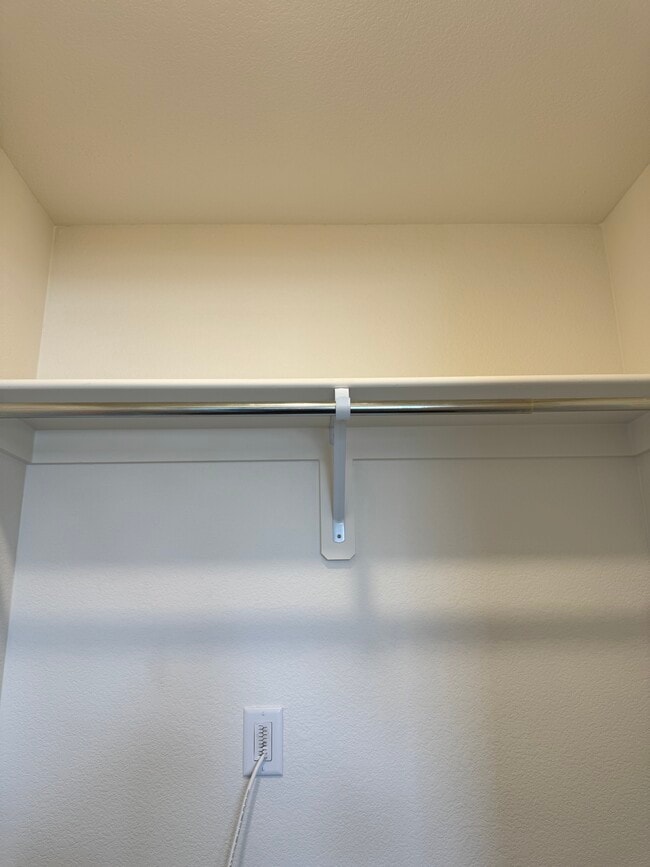 Building Photo - 10339 Vaughn Way