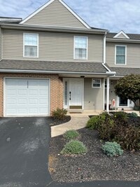 Building Photo - 1534 MacIntosh Way