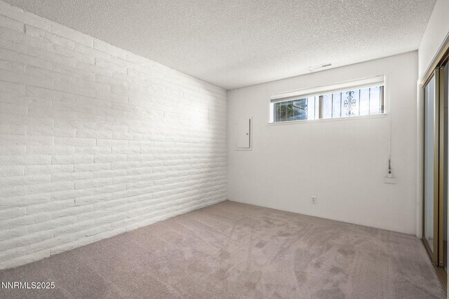 Building Photo - 3447 Skyline Blvd