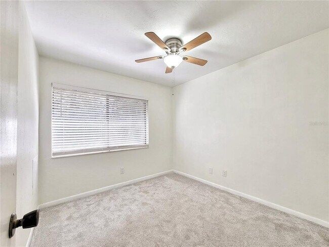 Building Photo - 2635 SW 35th Pl