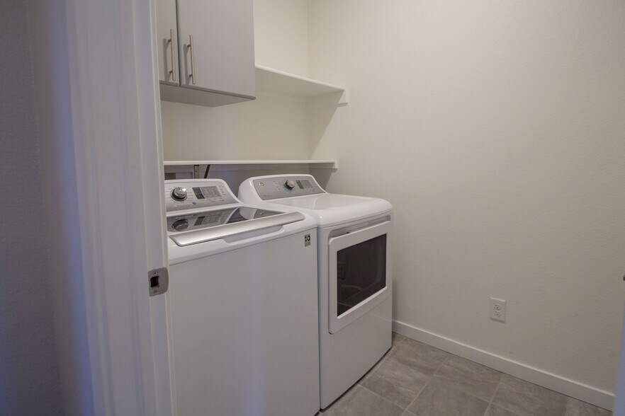 Laundry Room - 1810 Volterra Way