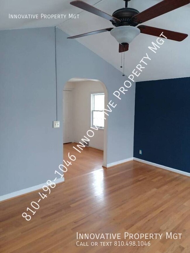 Building Photo - 611 Roome Ct