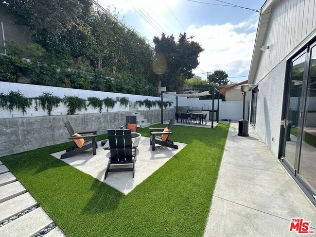 Building Photo - 7826 W 80th St