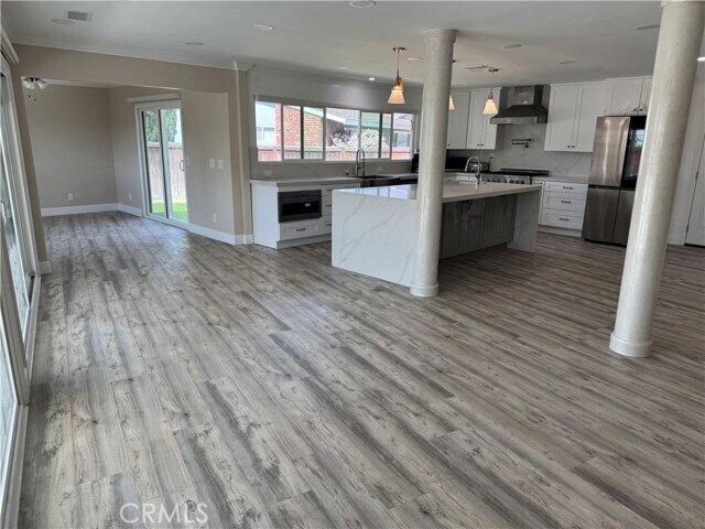 Building Photo - 11596 Bart Dr