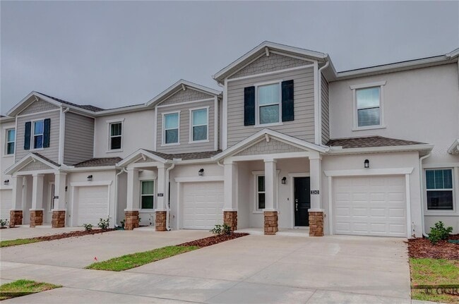 Building Photo - 3243 Laurent Lp