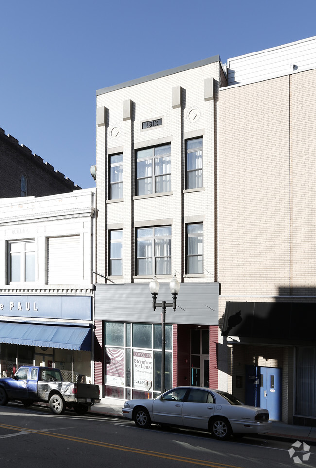 Building Photo - La Rose Lofts