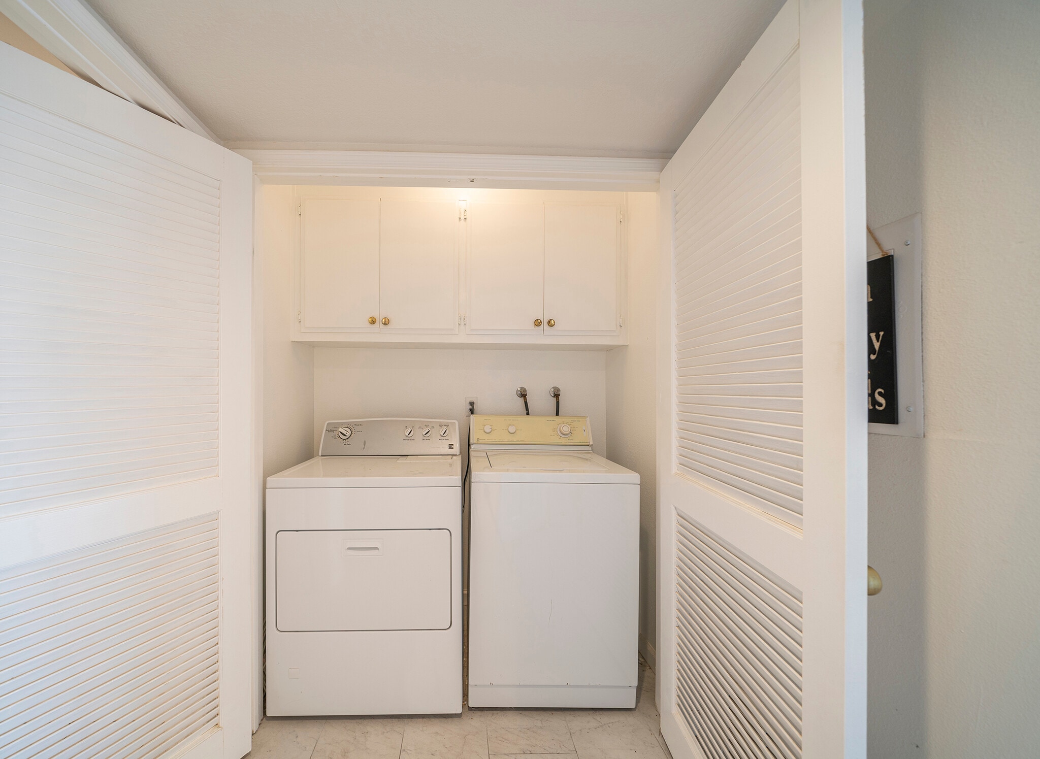 In Unit Laundry - 2209 W 25th St