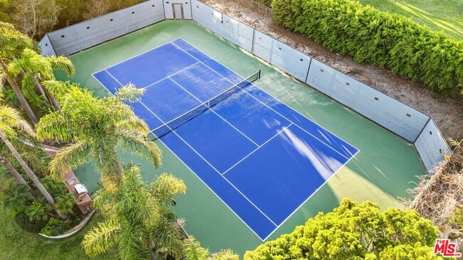 Building Photo - 29225 Cliffside Dr