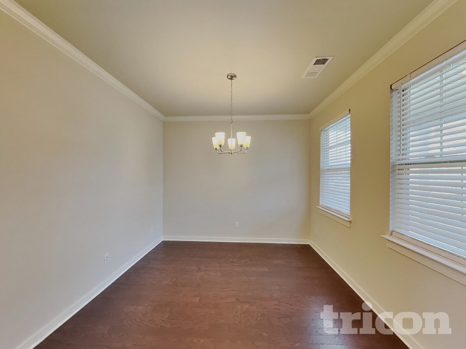 Building Photo - 4937 Kingdom Dr