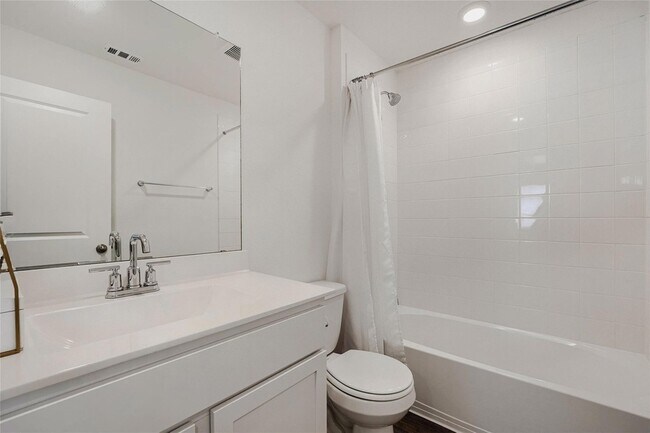 Building Photo - 18517 Cremello Dr