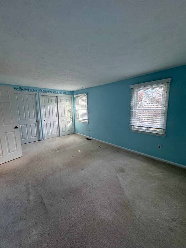 Building Photo - 16 Highbridge Hill Rd