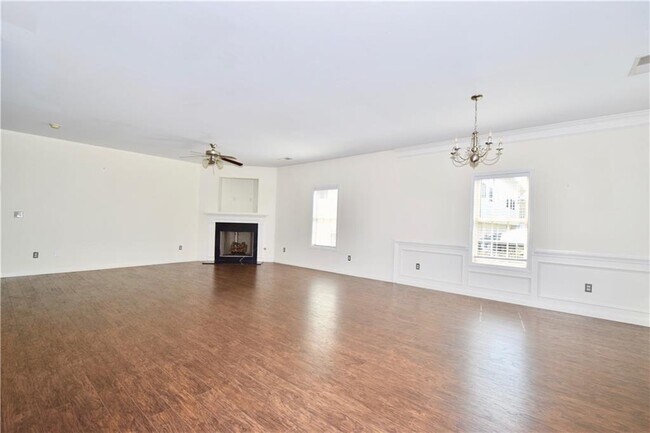 Building Photo - 2150 Waterford Park Dr