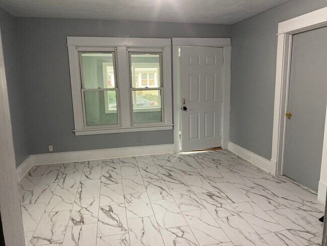 Building Photo - 249 Commonwealth Ave