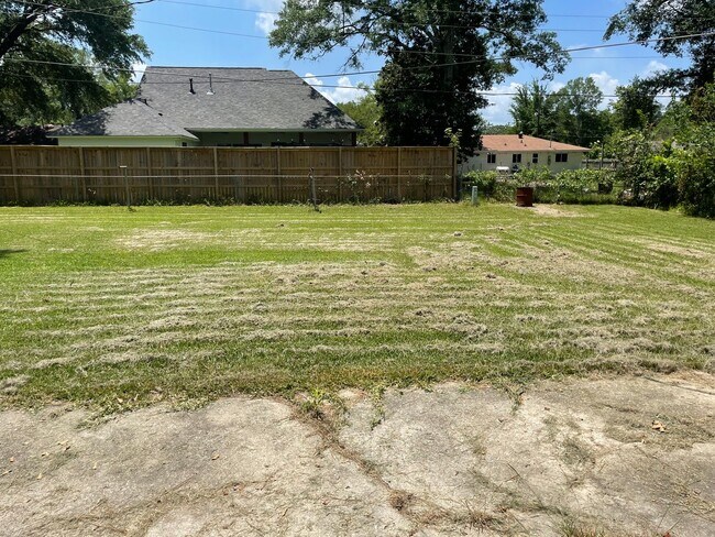 Building Photo - CHARMING 3-BEDROOM HOME FOR RENT IN ZACHARY, LA