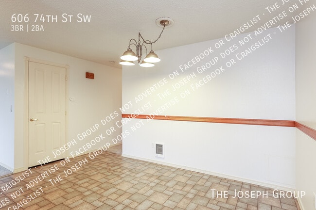 Building Photo - 606 74th St SW