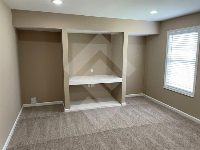 Building Photo - 4839 Lake Park Ln