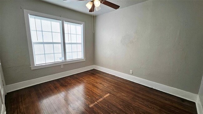 Building Photo - 1312 NW 12th St