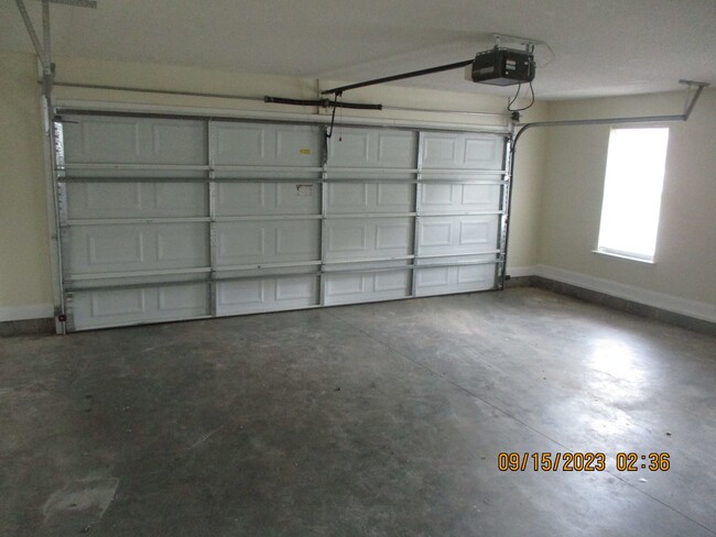 Building Photo - Harvest Ln., 2904