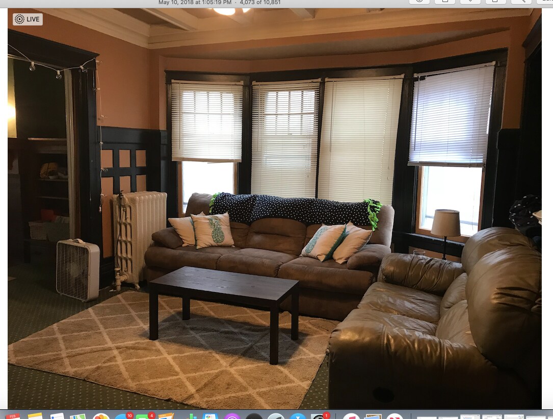 Building Photo - 2913 N Farwell Ave