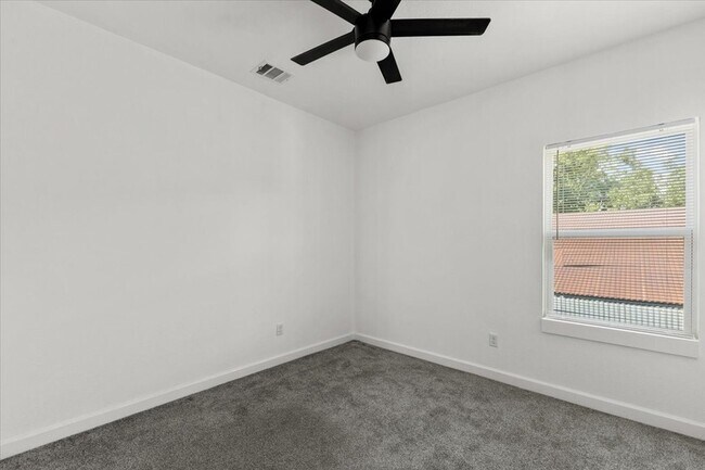 Building Photo - 6130 Conley St