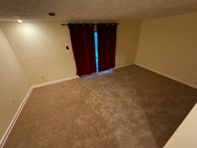 Building Photo - 3226 Split Oak Ct