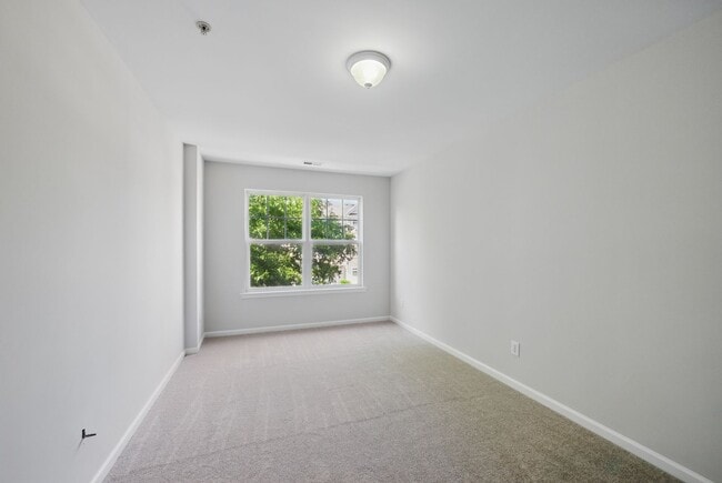 Building Photo - 8621 Neuse Club Ln