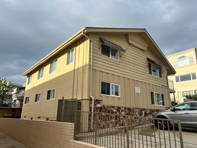 Building Photo - La Playa 1 bedroom, 1 bath Walking Distance to Bay & Point Loma Village