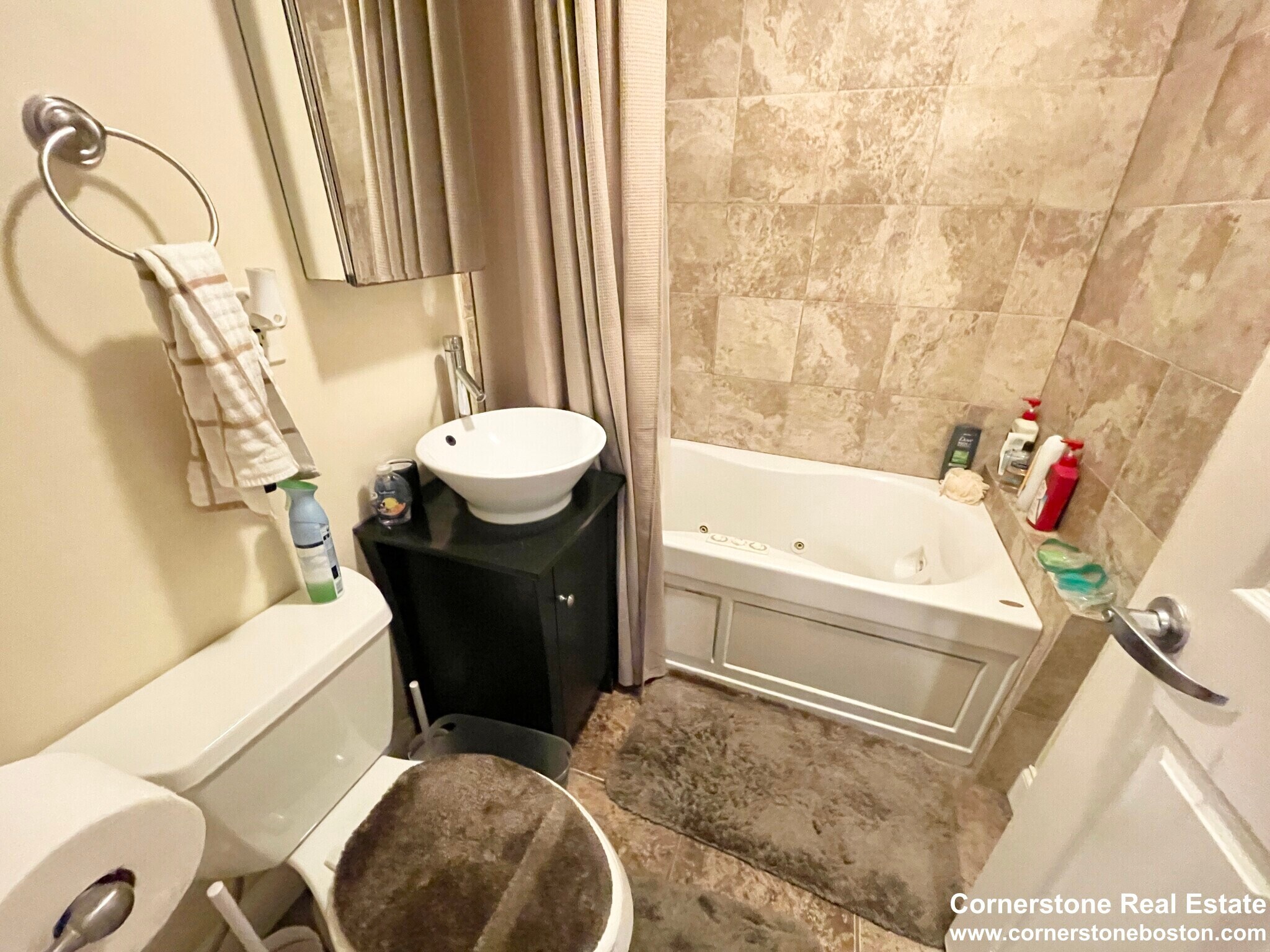 Building Photo - 9 Warwick St