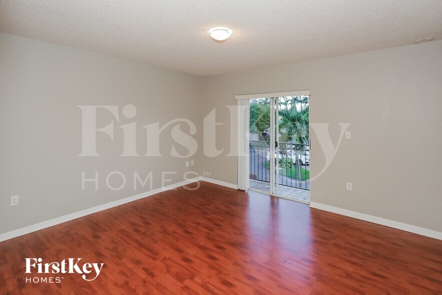 Building Photo - 15867 SW 68th Terrace