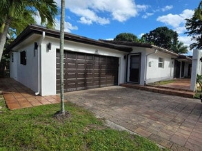 Building Photo - 690 NW 68th Ave