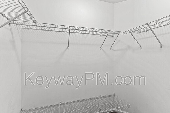 Building Photo - 1468 Collins Dr