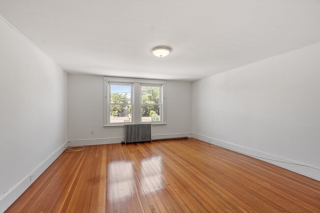 Building Photo - 300 Manet Ave