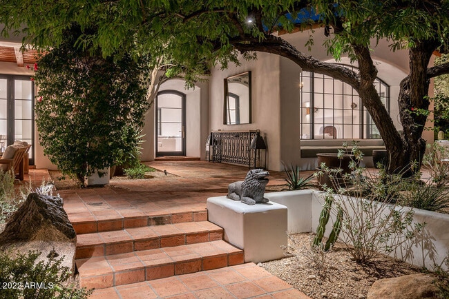 Building Photo - 6723 N Desert Fairways Dr