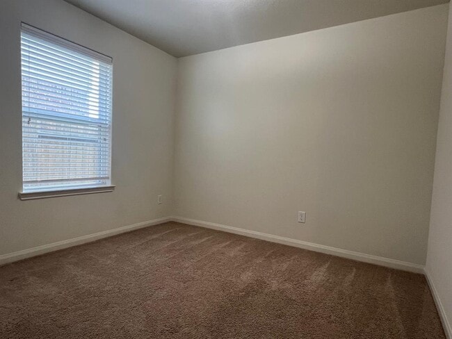 Building Photo - 9406 Gold Mountain Dr