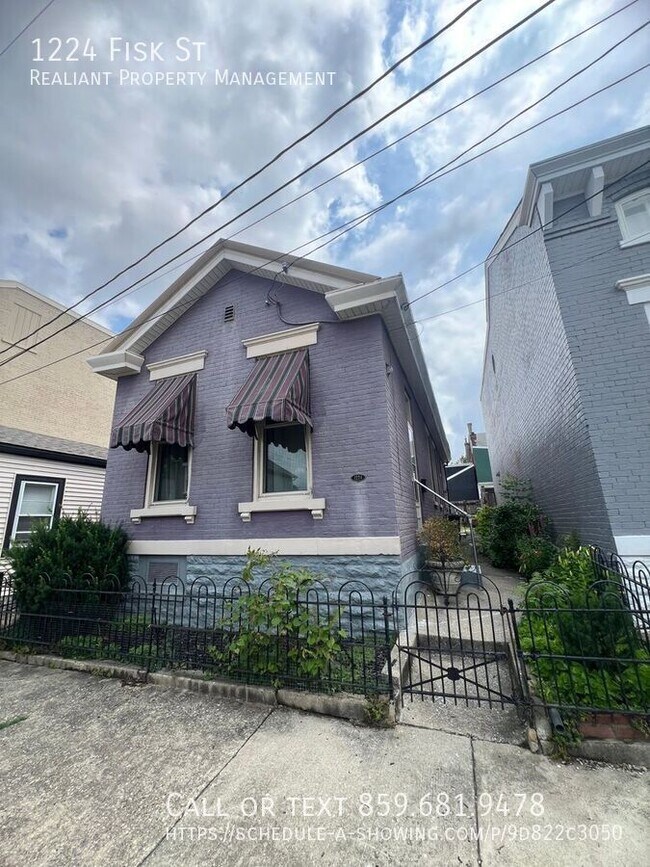 Building Photo - 1224 Fisk St