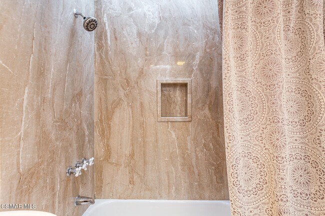 Building Photo - 1052 Hacienda Dr