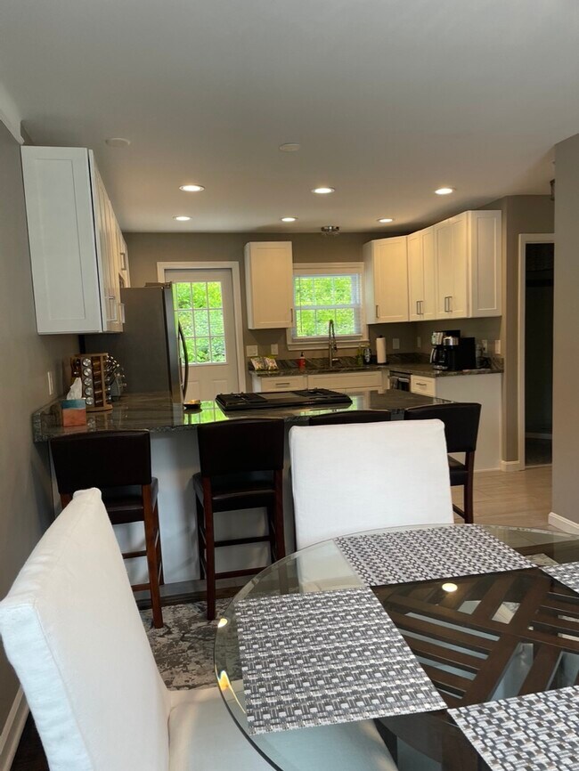 3461 Meadowbrook Blvd 3461 Meadowbrook Blvd Cleveland Heights OH