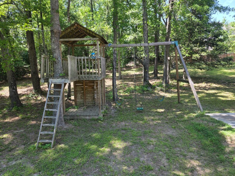 Building Photo - 508 Harwich Ct