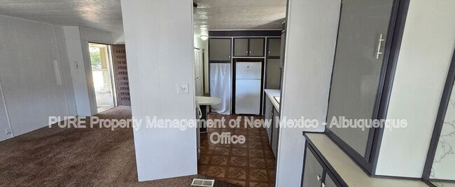 Building Photo - 207 Buena Vista Ct SE