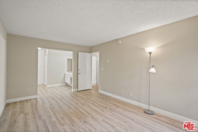 Building Photo - 7740 Redlands St