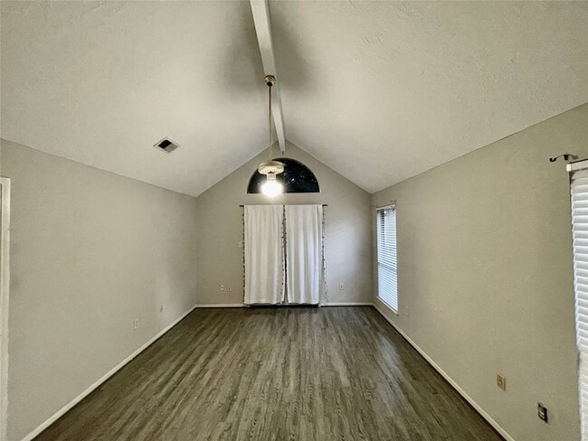 Building Photo - 8215 Sean Park Ct