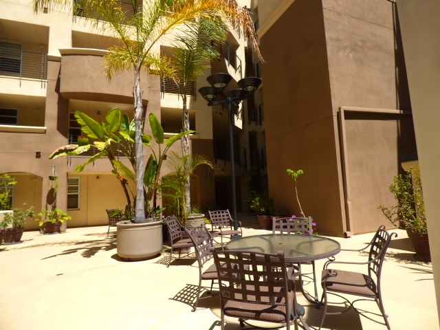 Building Photo - 350 K St